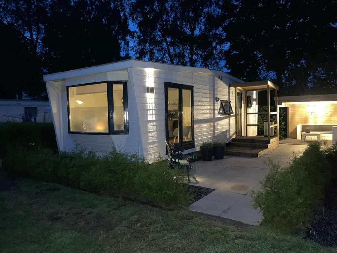 הוילה Rheezerveen Chalet Eben Haezer מראה חיצוני תמונה