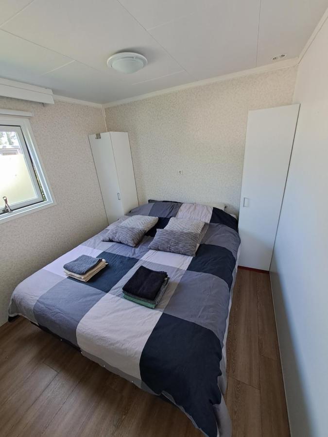 הוילה Rheezerveen Chalet Eben Haezer מראה חיצוני תמונה