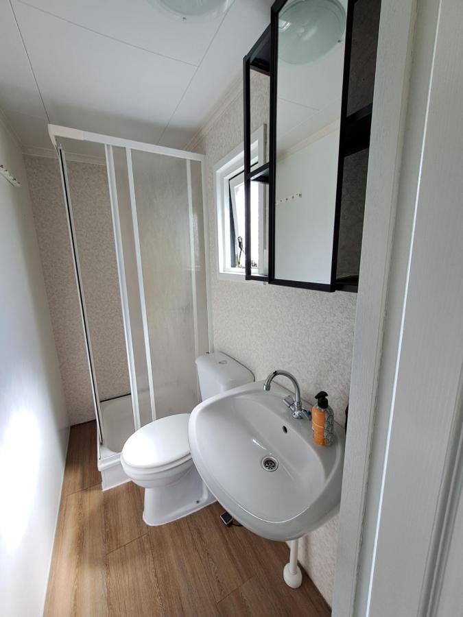 הוילה Rheezerveen Chalet Eben Haezer מראה חיצוני תמונה